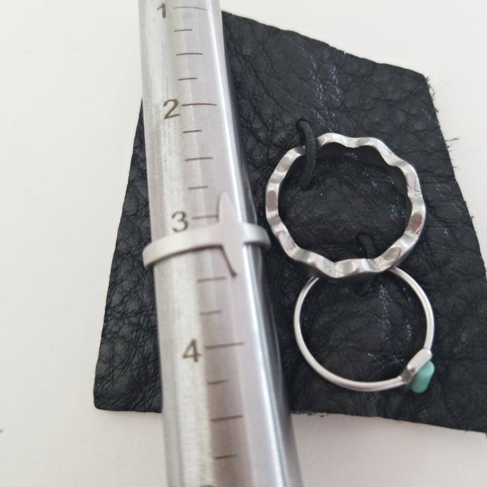 Free People 3 Ring Set in Silver - Picture 4 of 4